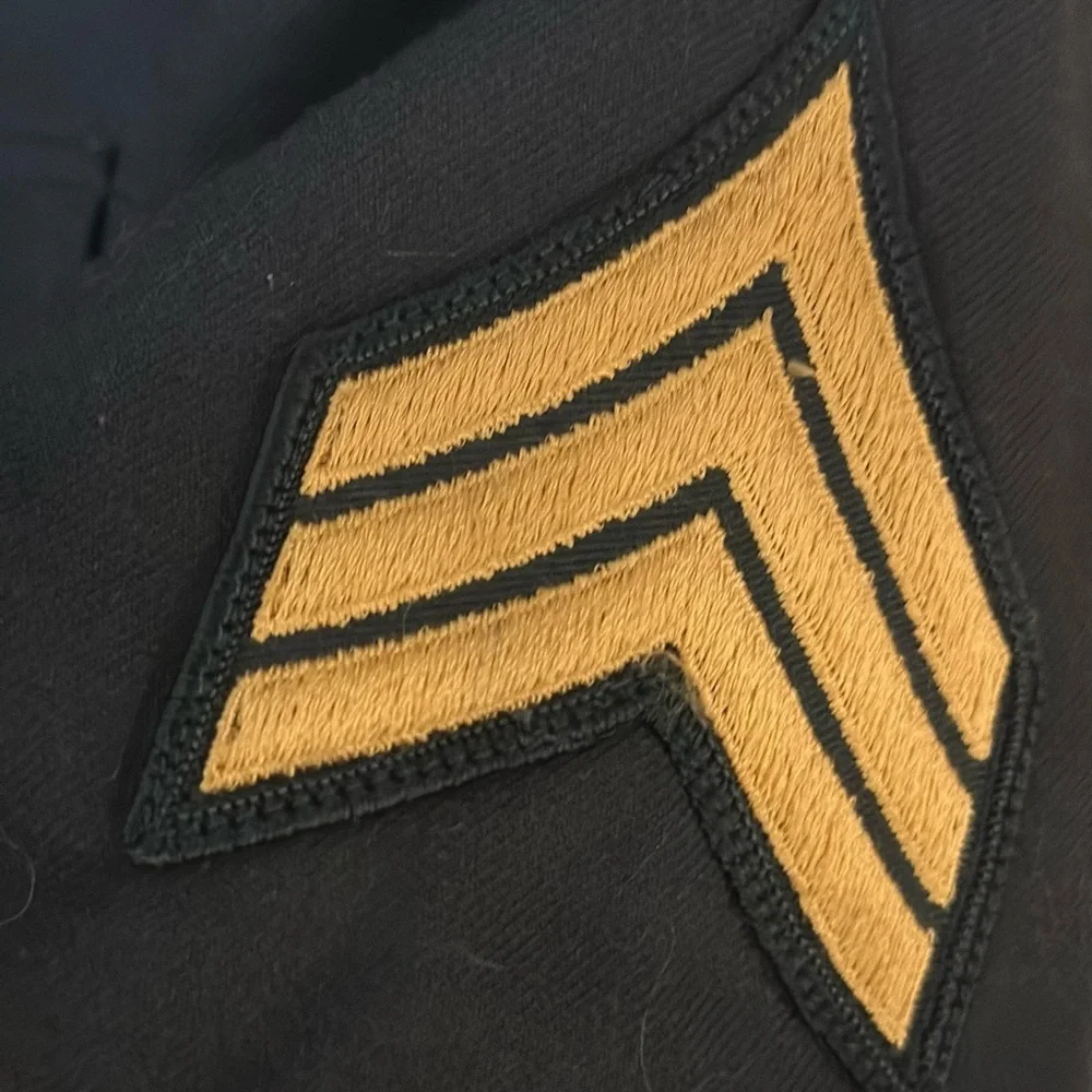 Black with gold buttons & patches military uniform jacket clothing Size: 38 L